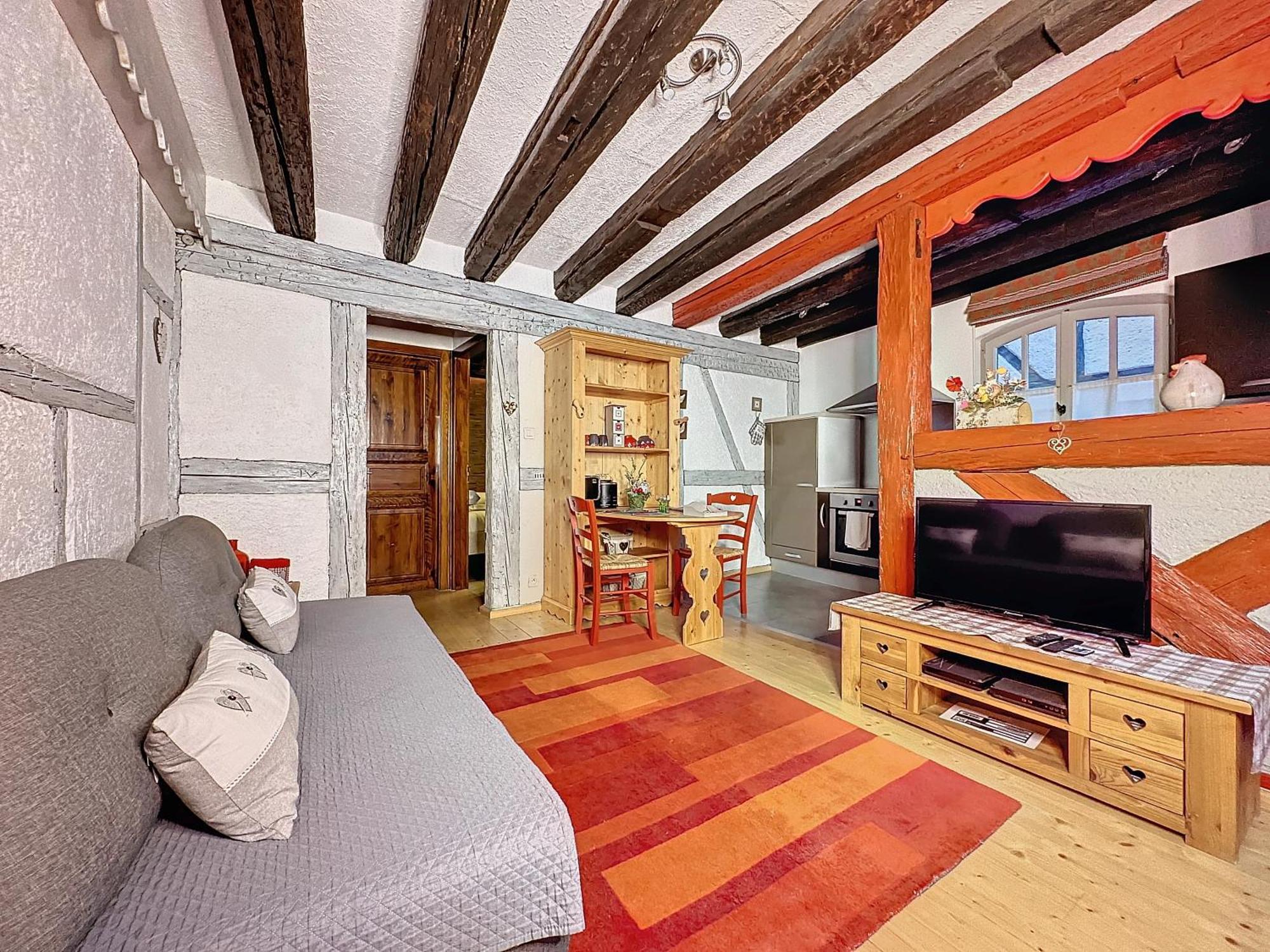 Apartment Ninichou *